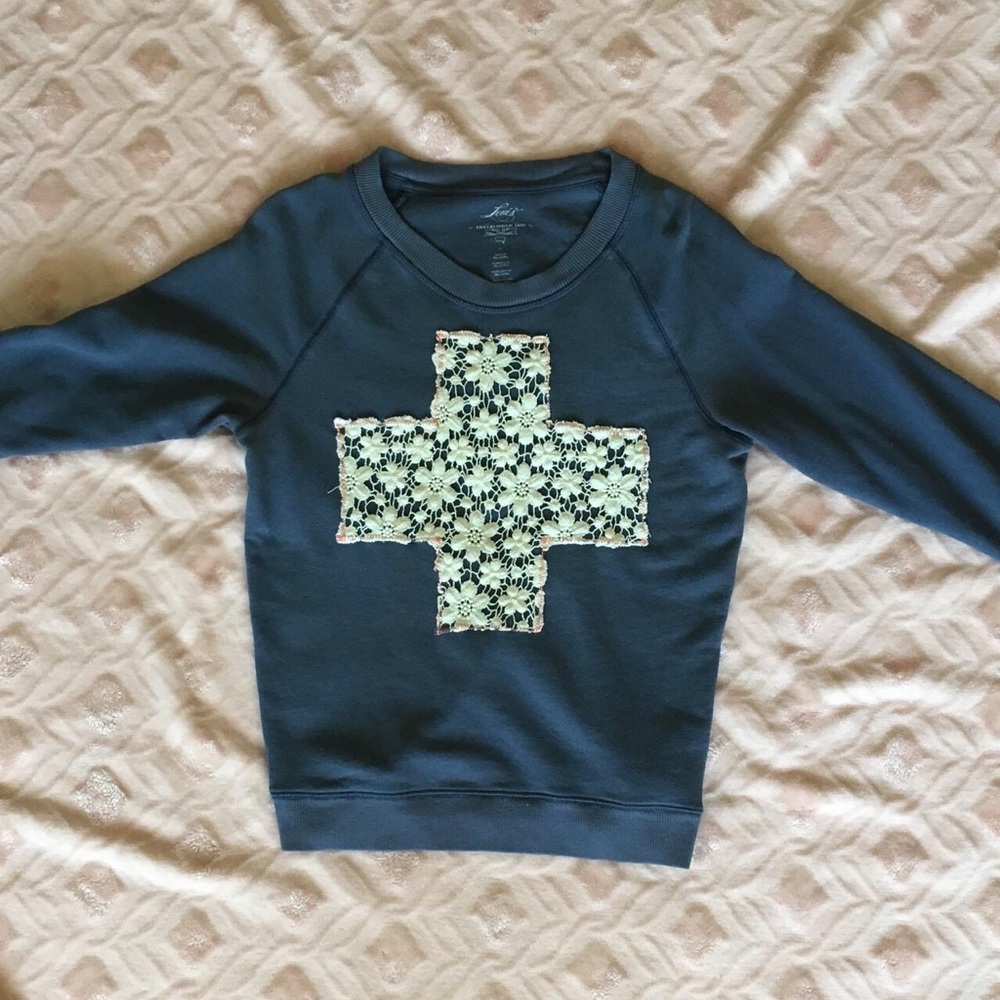 Women's Blue Sweater with Floral Cross Design - Picture 2 of 3